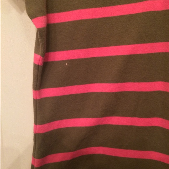 Women’s Vintage IZOD shirt - Picture 3 of 3